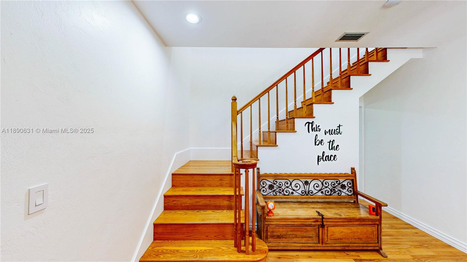 Подробнее / кв.футов $ 2025-10-05 0 Фото