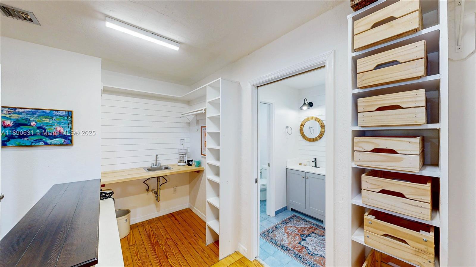 Подробнее / кв.футов $ 2025-10-05 0 Фото