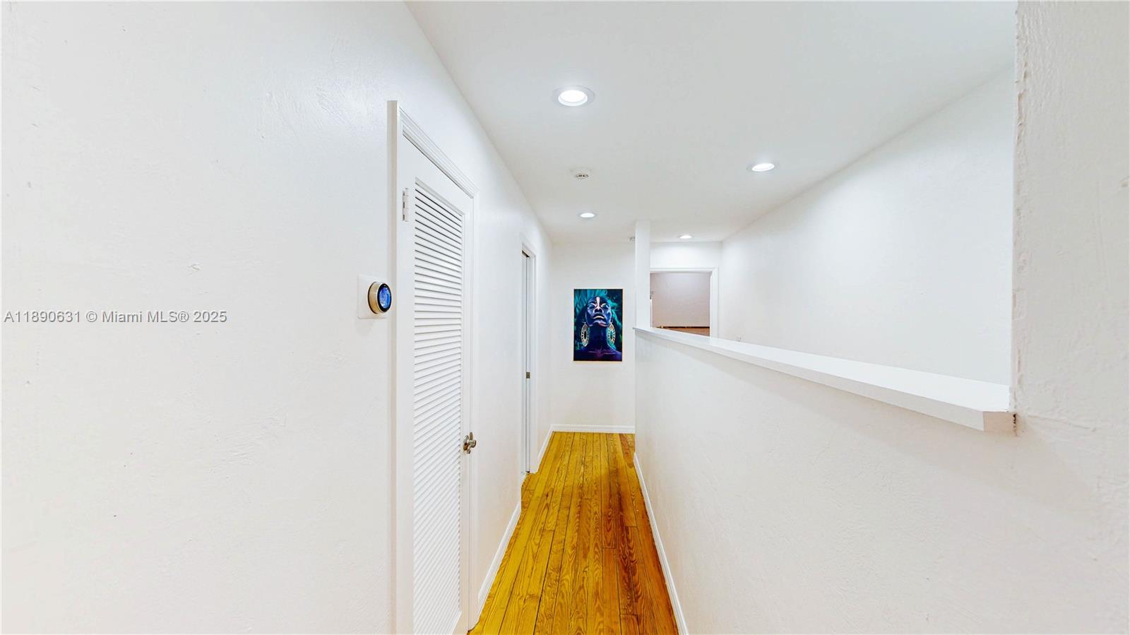 Подробнее / кв.футов $ 2025-10-05 0 Фото