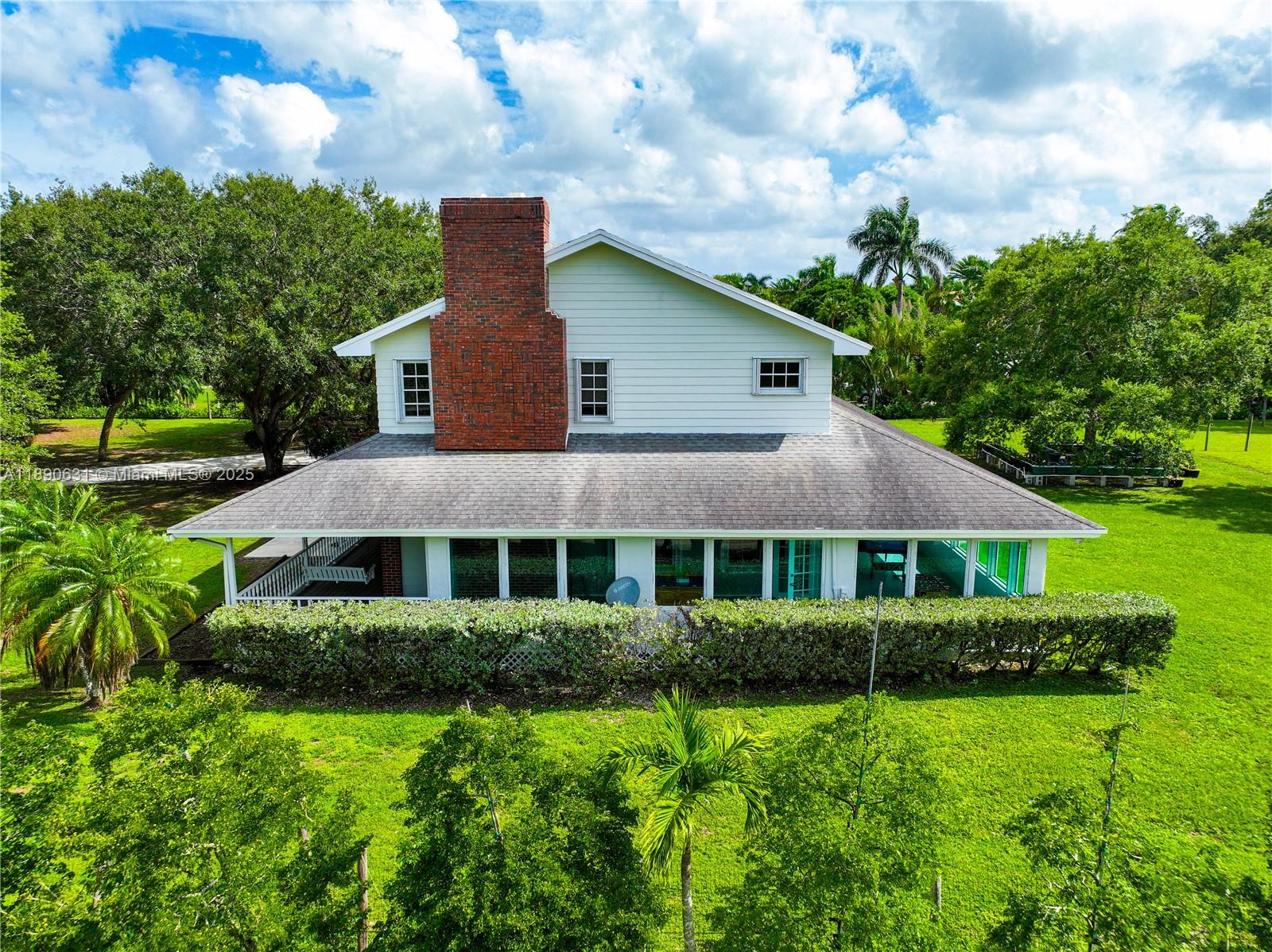 Подробнее / кв.футов $ 2025-10-05 0 Фото