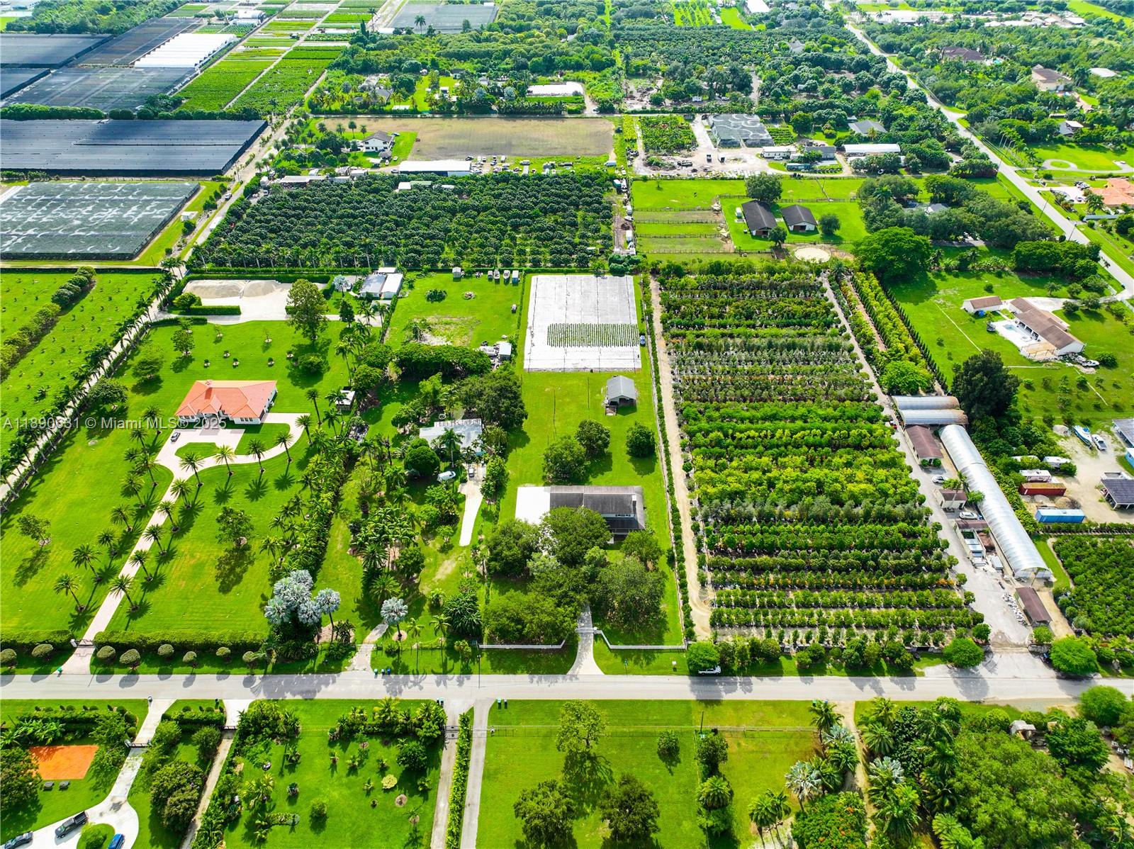 Подробнее / кв.футов $ 2025-10-05 0 Фото