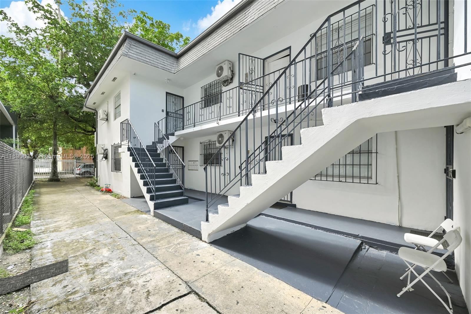   /  4688 sq. ft. $ 2025-10-05 0 Photo