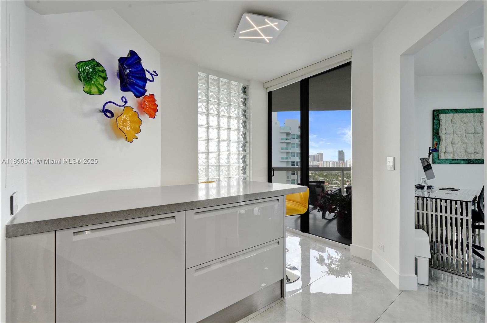 Photo of 20191 Country Club Dr  #2606, Aventura, Florida, 33180 - 