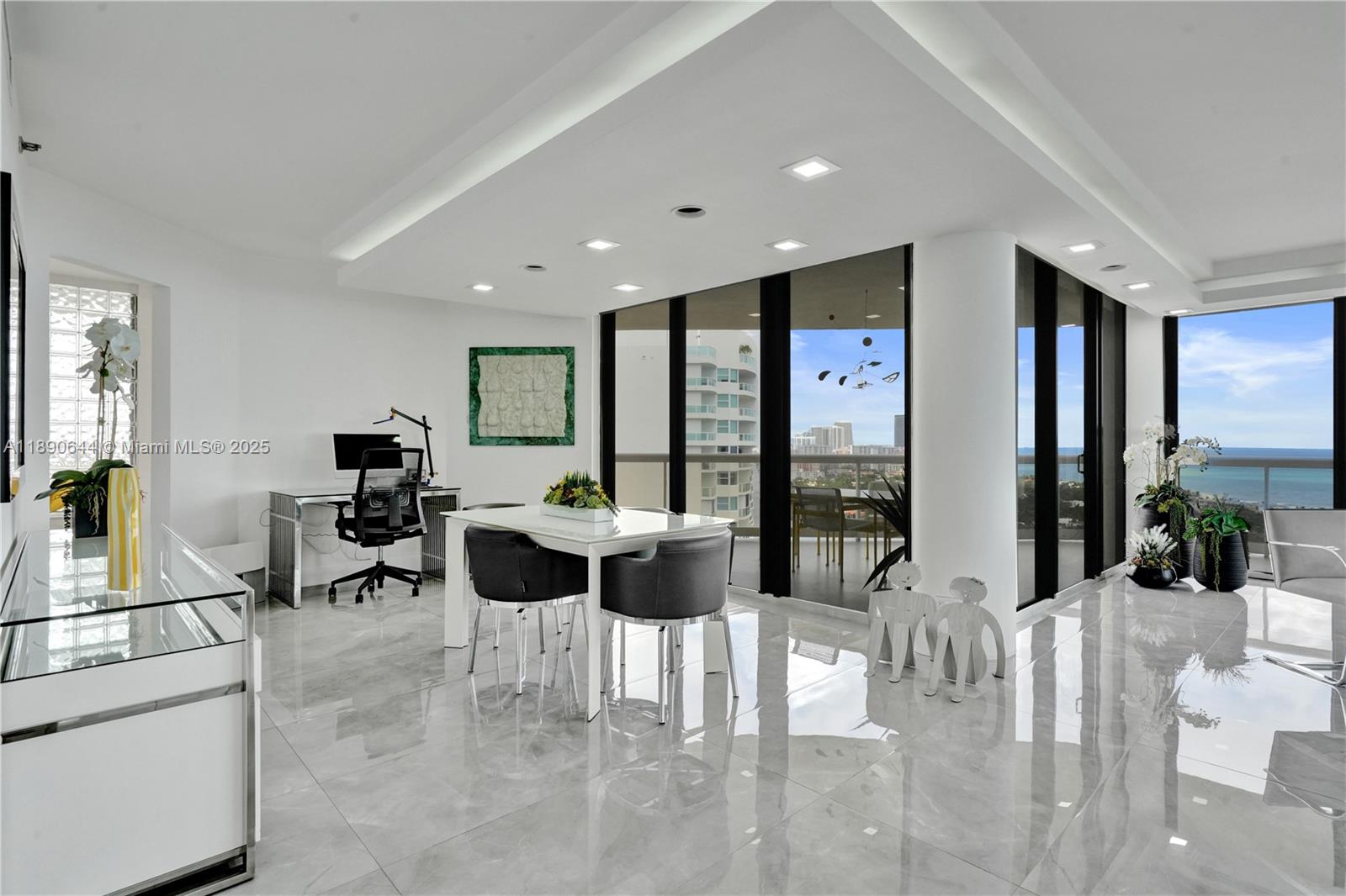Photo of 20191 Country Club Dr  #2606, Aventura, Florida, 33180 - 