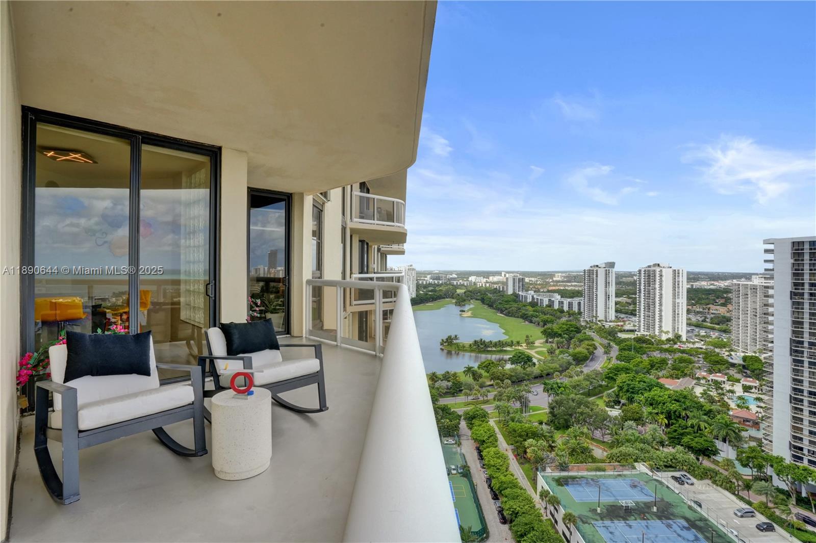 Photo of 20191 Country Club Dr  #2606, Aventura, Florida, 33180 - 