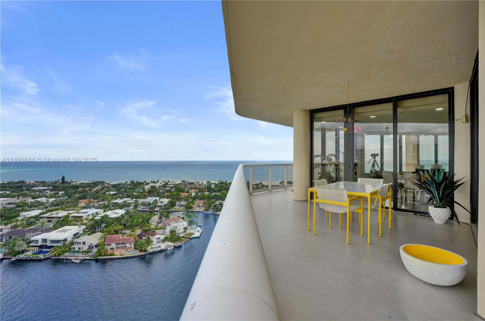 Photo of 20191 Country Club Dr  #2606, Aventura, Florida, 33180 - 