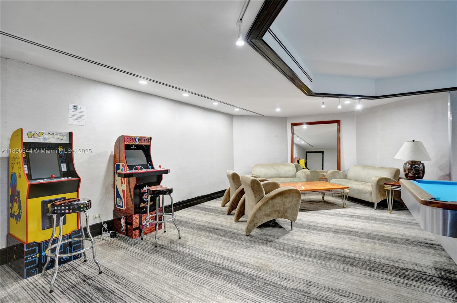 Photo of 20191 Country Club Dr  #2606, Aventura, Florida, 33180 - 