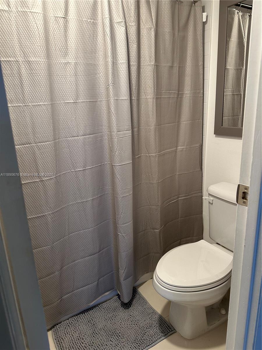Photo of 20335 Country Club Dr  #1701, Aventura, Florida, 33180 - 