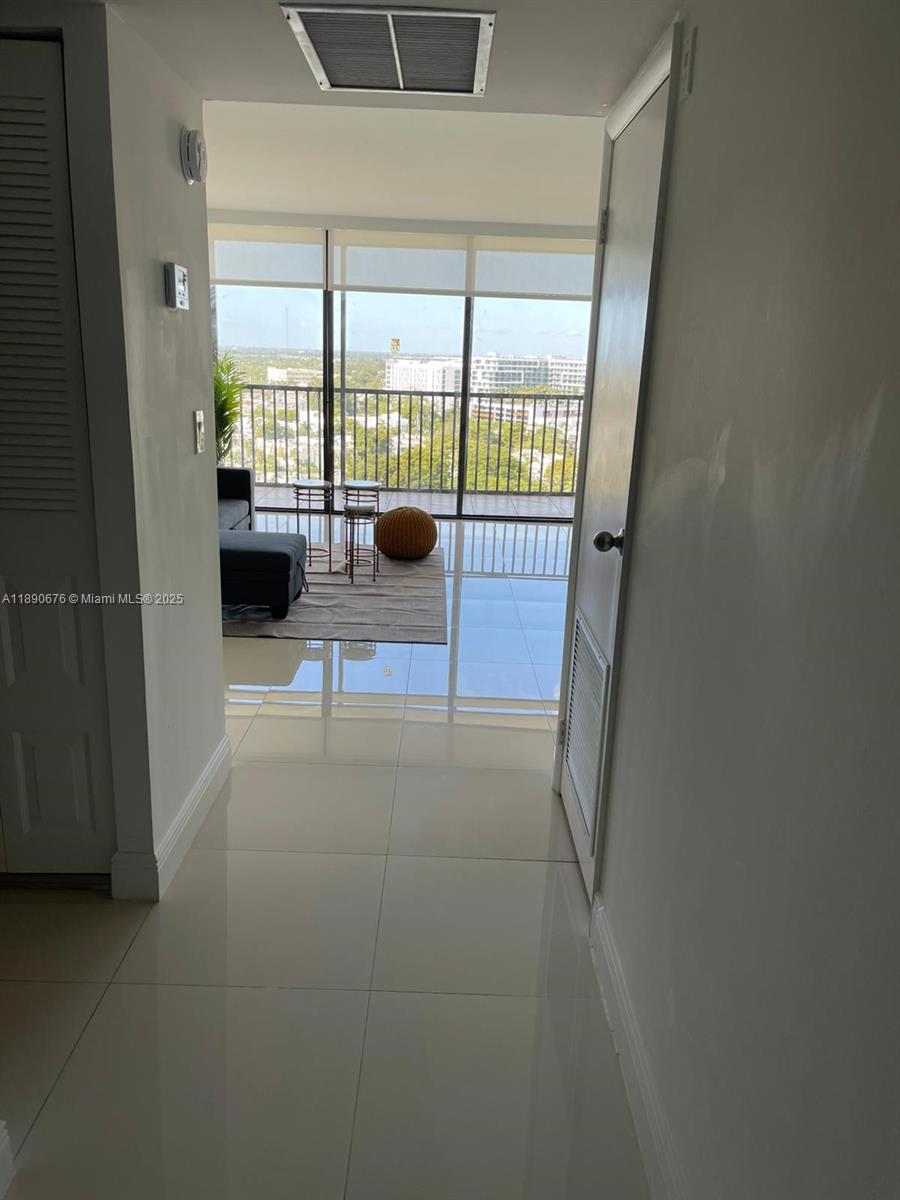 Photo of 20335 Country Club Dr #1701, Aventura, Florida, 33180 -