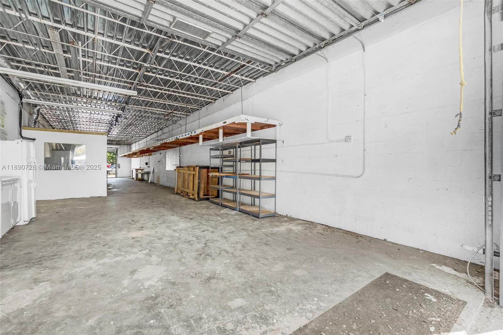   /   sq. ft. $ 2025-10-06 0 Photo