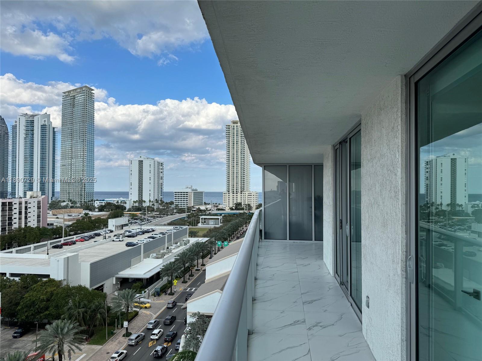 5-1003 3 / 3 1524 sq. ft. $ 2025-10-06 0 Photo