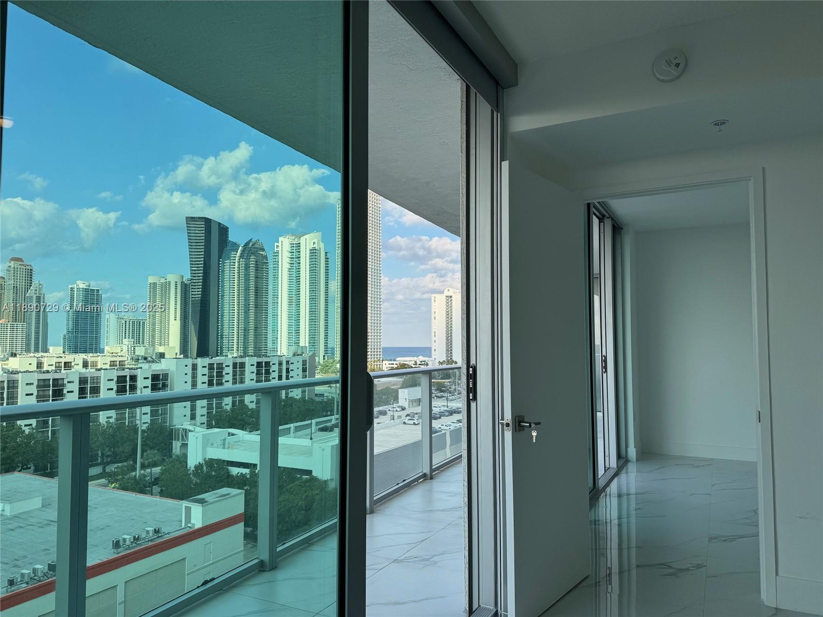 5-1003 3 / 3 1524 sq. ft. $ 2025-10-06 0 Photo
