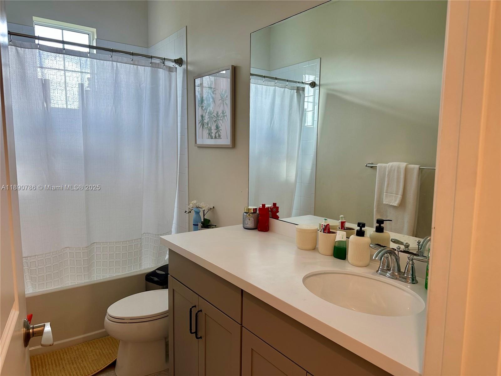 4144 3 / 3 1561 sq. ft. $ 2025-10-06 0 foto