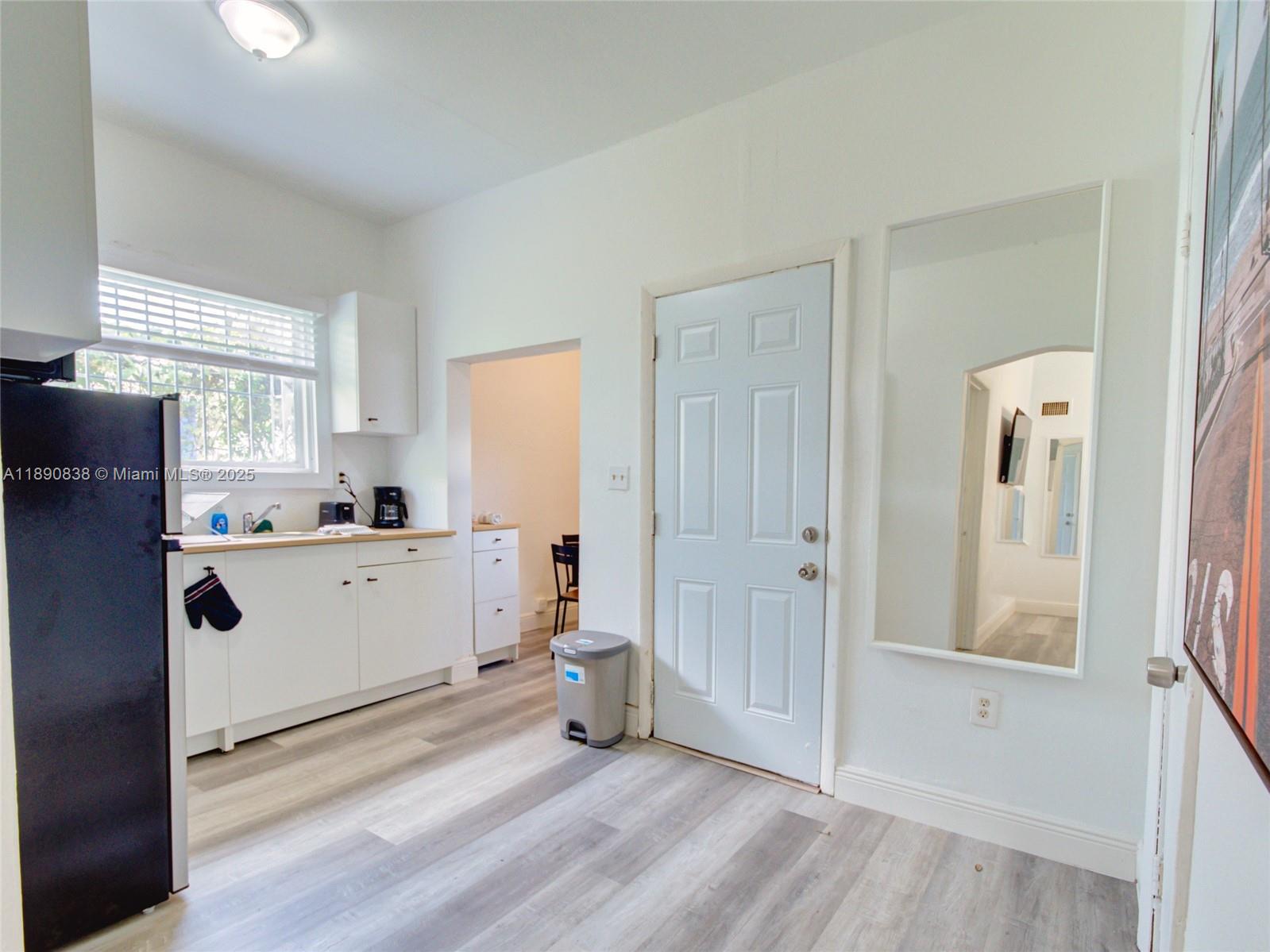 See details 1845 5 / 3 1629 sq. ft. $ 2025-10-06 0 Photo