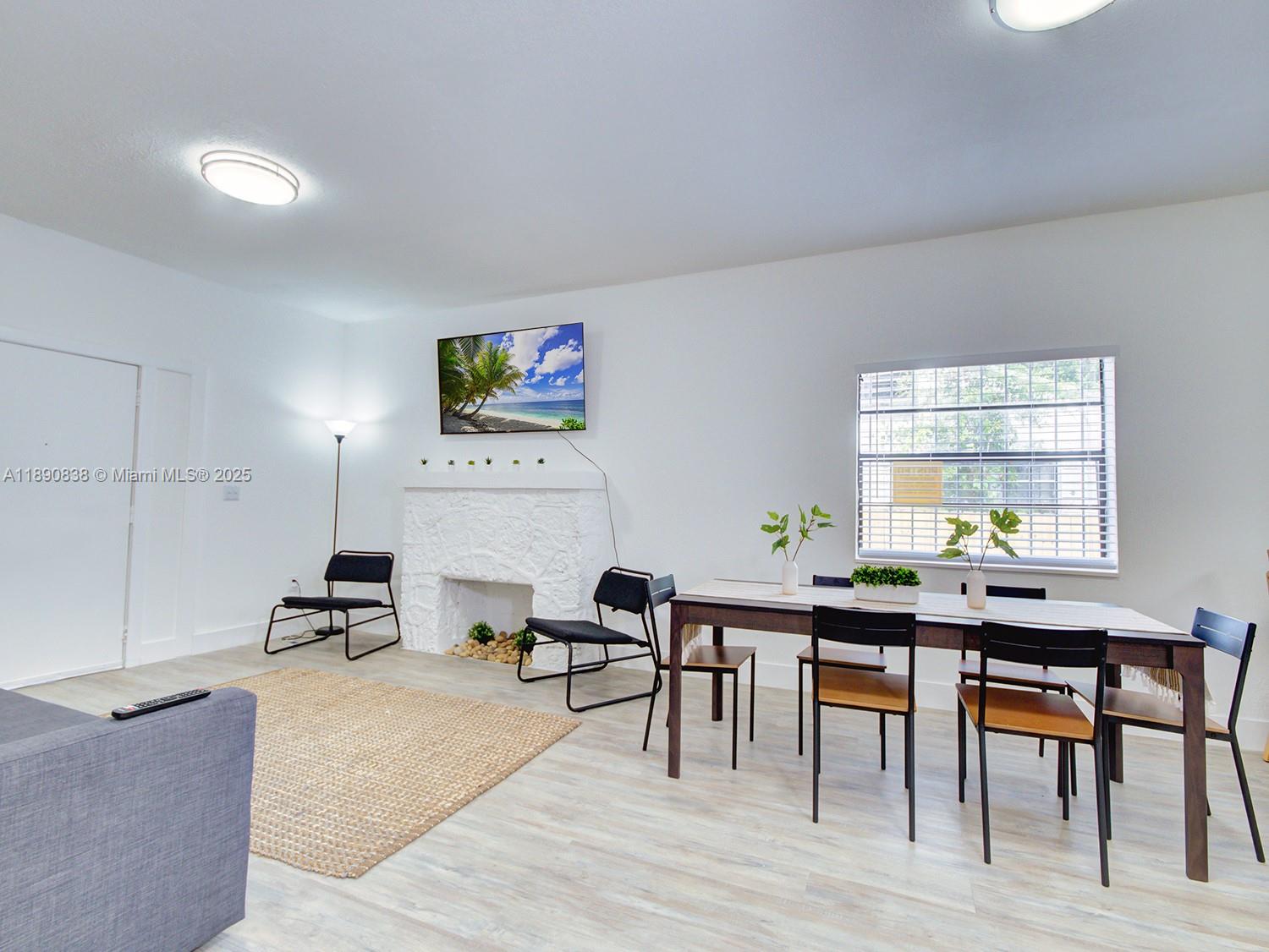 See details 1845 5 / 3 1629 sq. ft. $ 2025-10-06 0 Photo