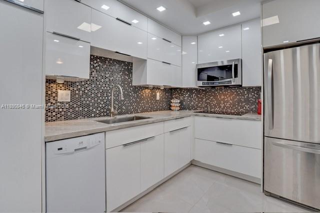 622 2 / 2 1295 sq. ft. $ 2025-10-06 0 Photo