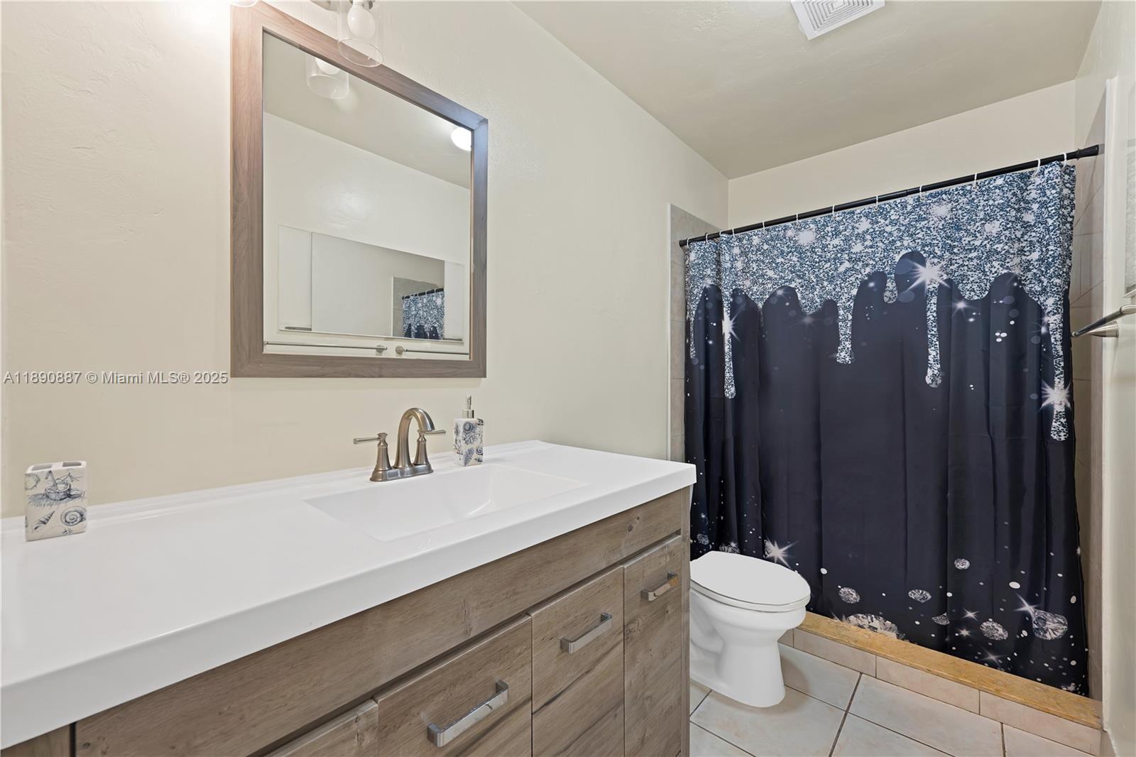 See details / 1770 sq. ft. $ 2025-10-06 0 Photo