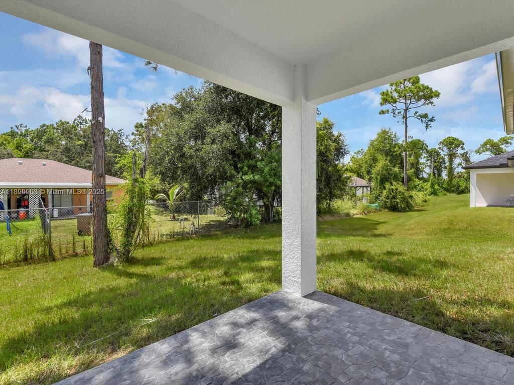 Ver detalles / 2400 sq. ft. $ 2025-10-06 0 foto
