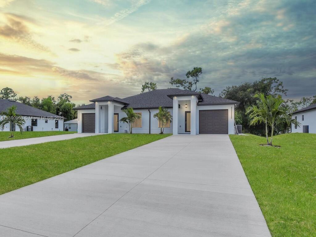 Ver detalles / 2400 sq. ft. $ 2025-10-06 0 foto