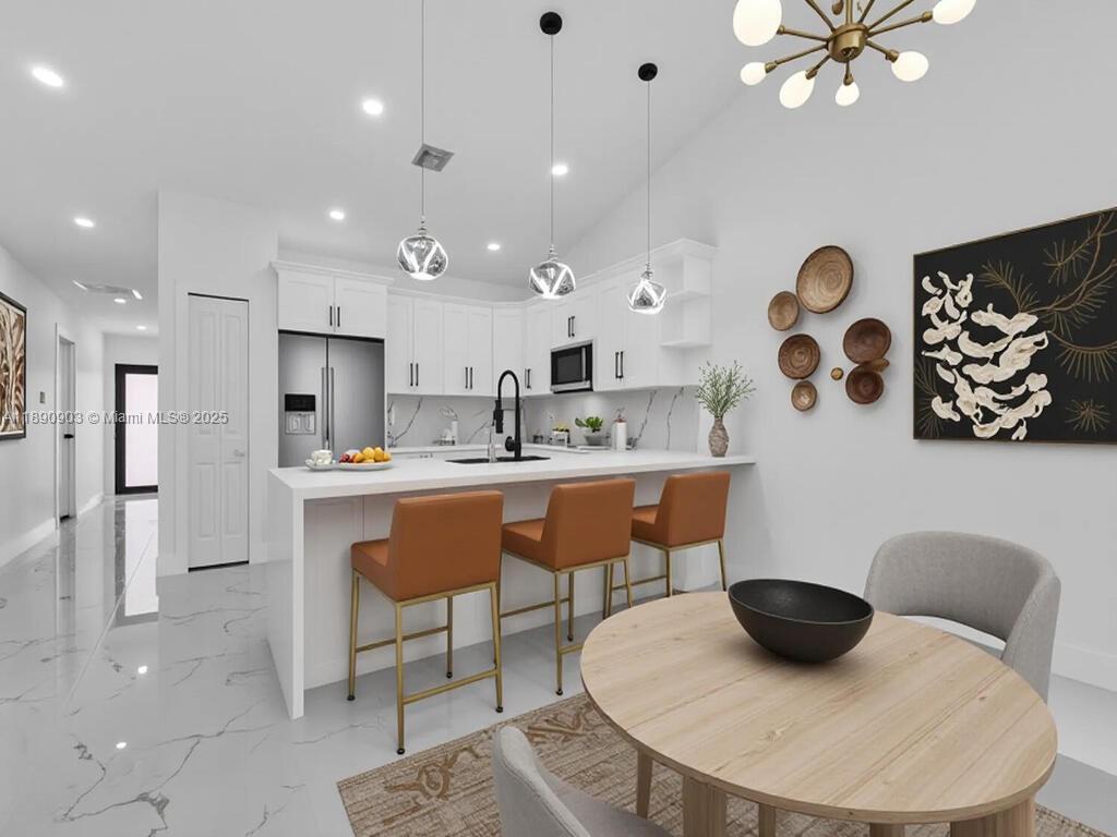 Ver detalles / 2400 sq. ft. $ 2025-10-06 0 foto