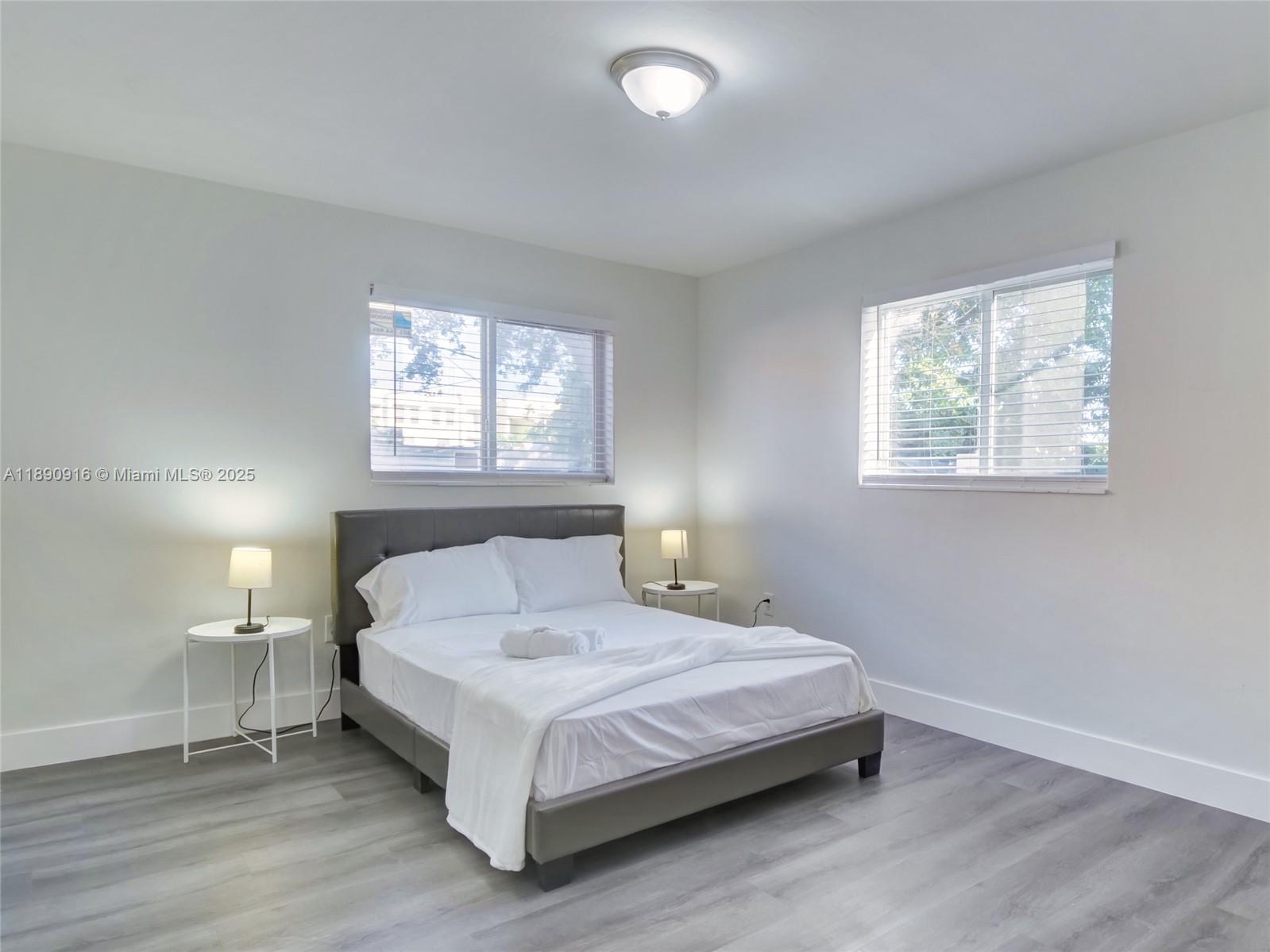 1141 4 / 2 1607 sq. ft. $ 2025-10-06 0 foto