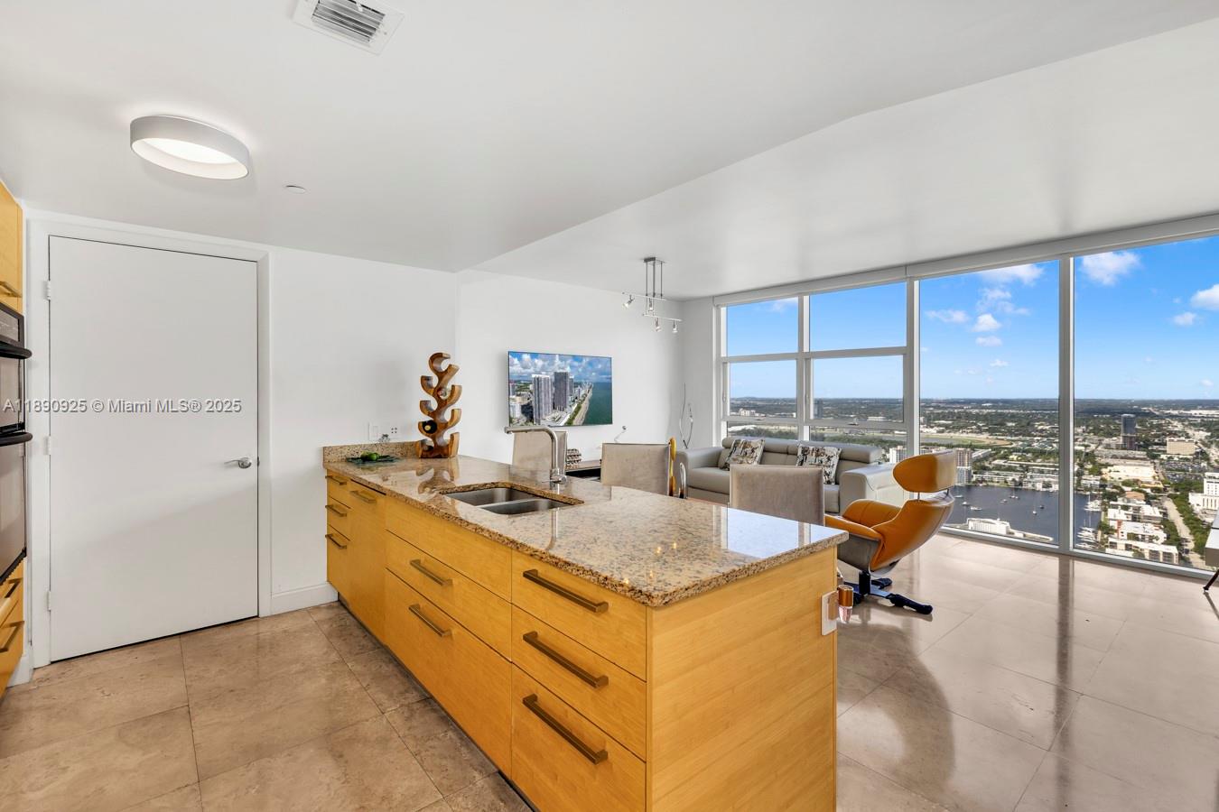 4807 1 / 1 871 sq. ft. $ 2025-10-06 0 Photo
