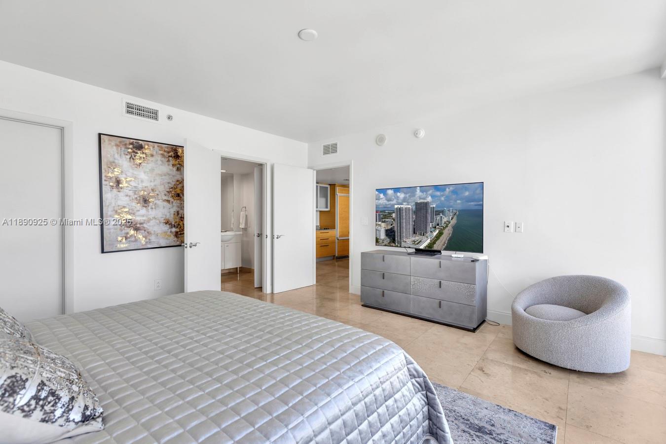 4807 1 / 1 871 sq. ft. $ 2025-10-06 0 Photo