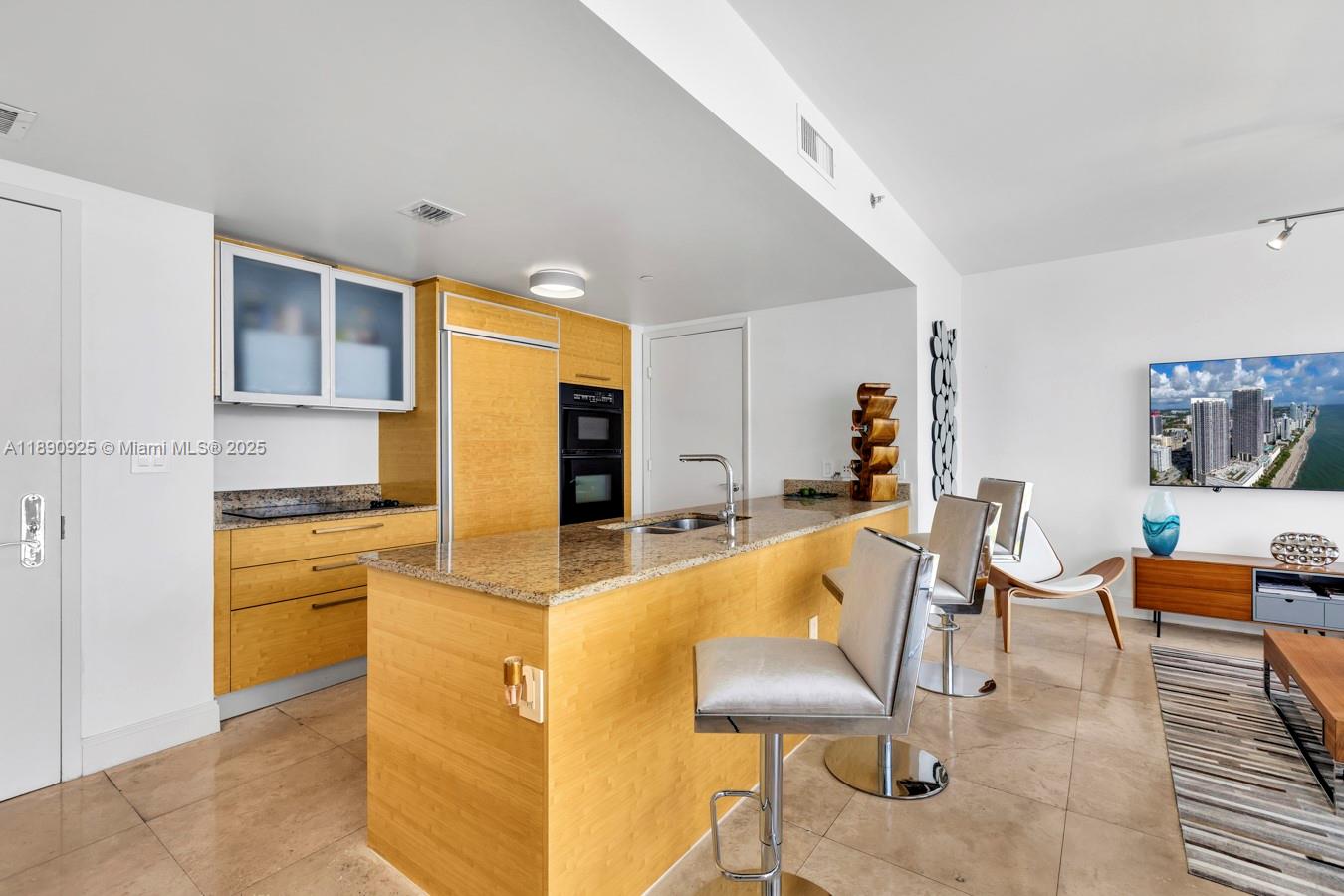 4807 1 / 1 871 sq. ft. $ 2025-10-06 0 Photo