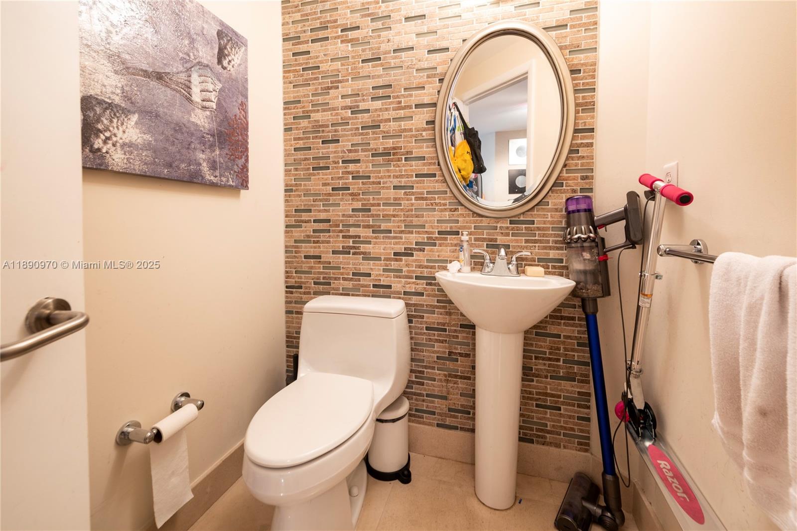 Photo of 3131 188th St  #2-808, Aventura, Florida, 33180 - 