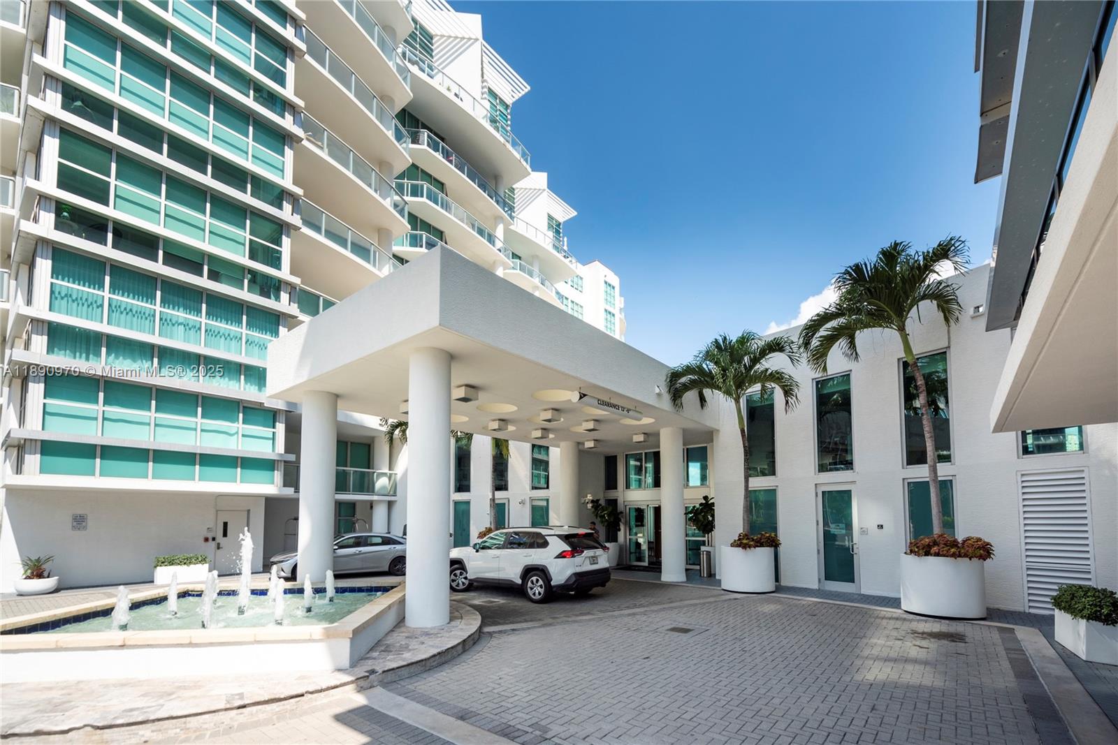 Photo of 3131 188th St  #2-808, Aventura, Florida, 33180 - 