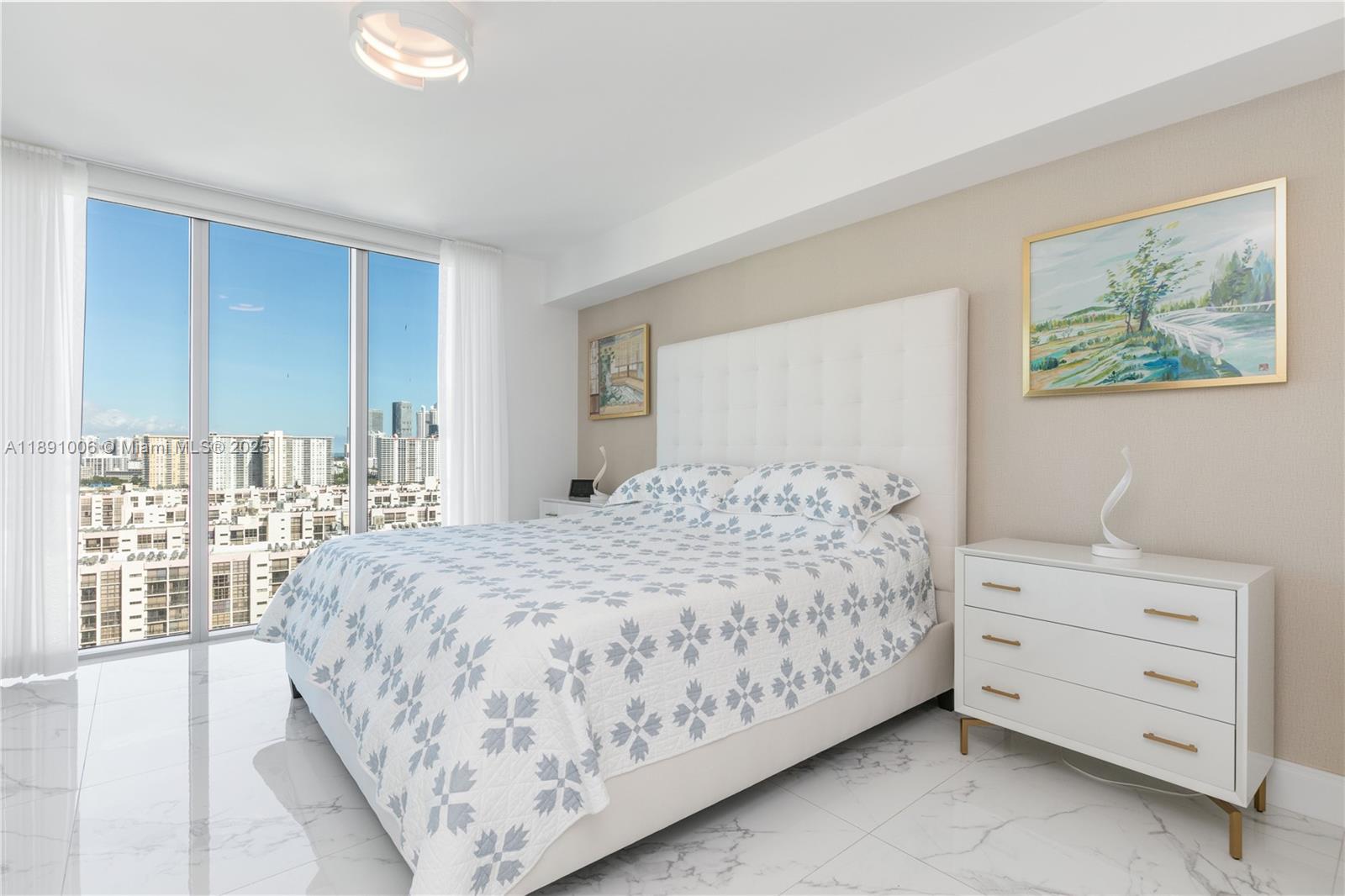 4-1607 3 / 4 1892 sq. ft. $ 2025-10-06 0 Photo
