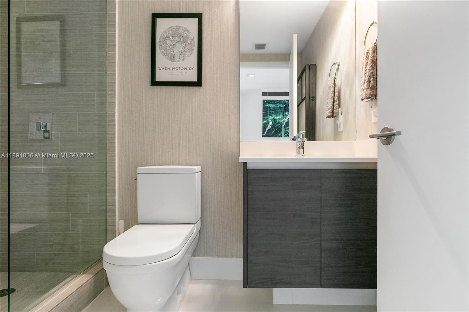 4-1607 3 / 4 1892 sq. ft. $ 2025-10-06 0 Photo