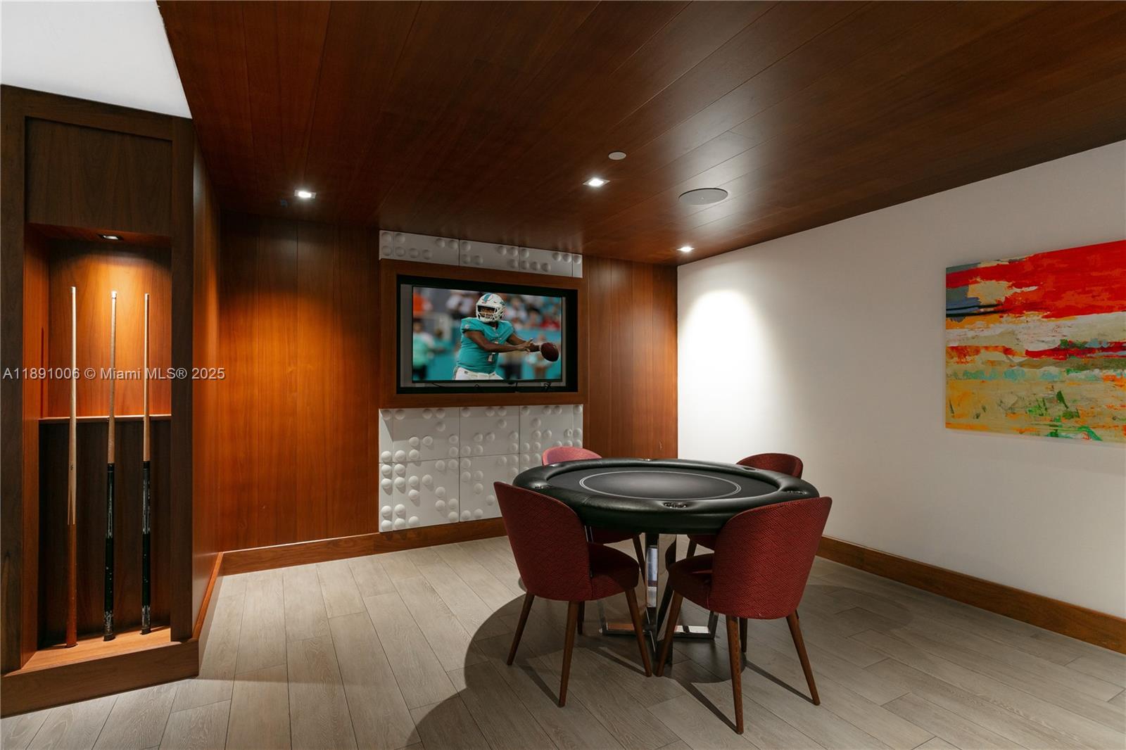 4-1607 3 / 4 1892 sq. ft. $ 2025-10-06 0 Photo