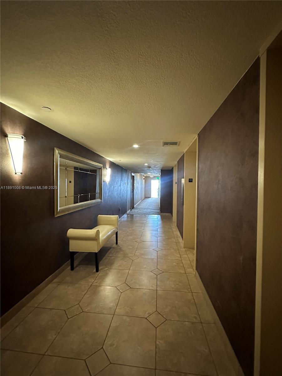 Photo of 3675 Country Club Dr  #1809, Aventura, Florida, 33180 - 