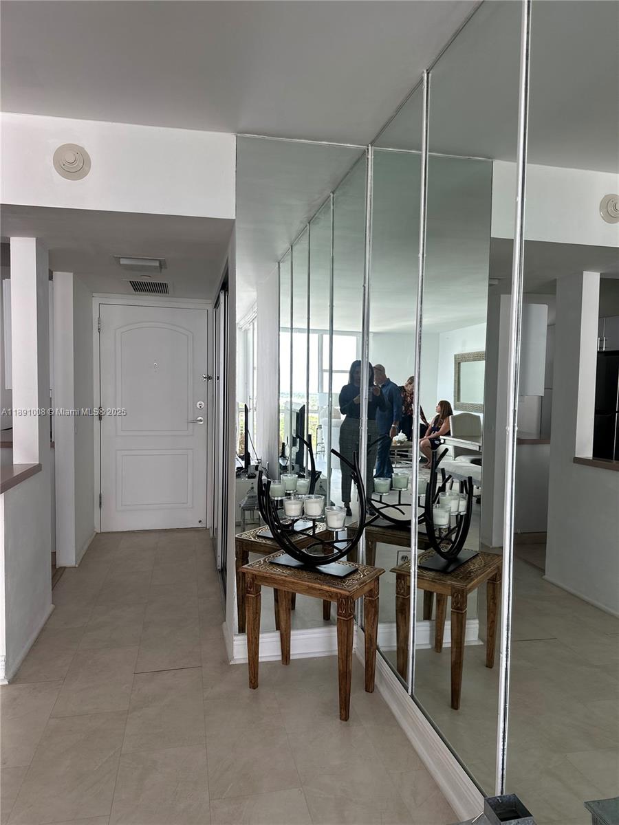 Photo of 3675 Country Club Dr #1809, Aventura, Florida, 33180 -