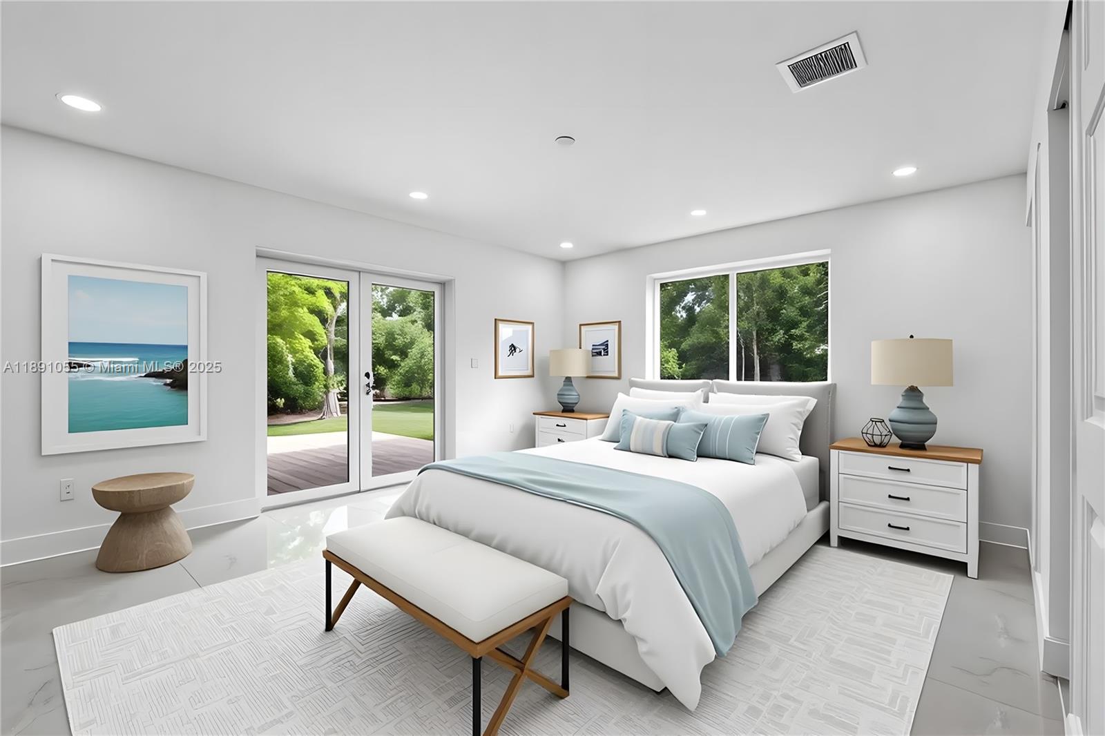   /   кв.футов $ 2025-10-06 0 Фото