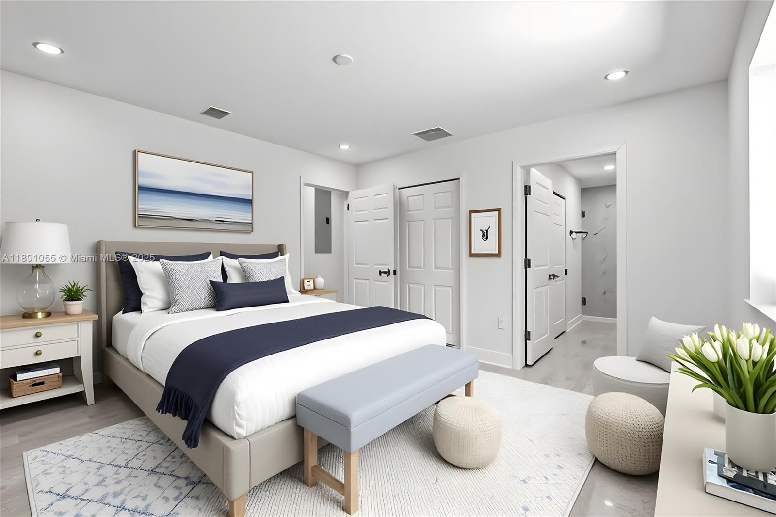   /   кв.футов $ 2025-10-06 0 Фото