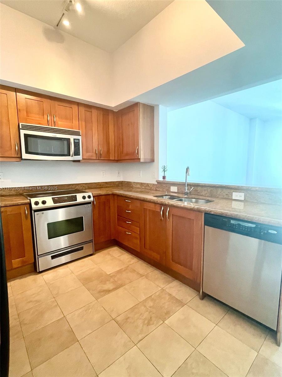 Photo of 1745 HALLANDALE BEACH BLVD #2404W, Hallandale Beach, Florida, 33009 - LARGE OPEN KITCHEN