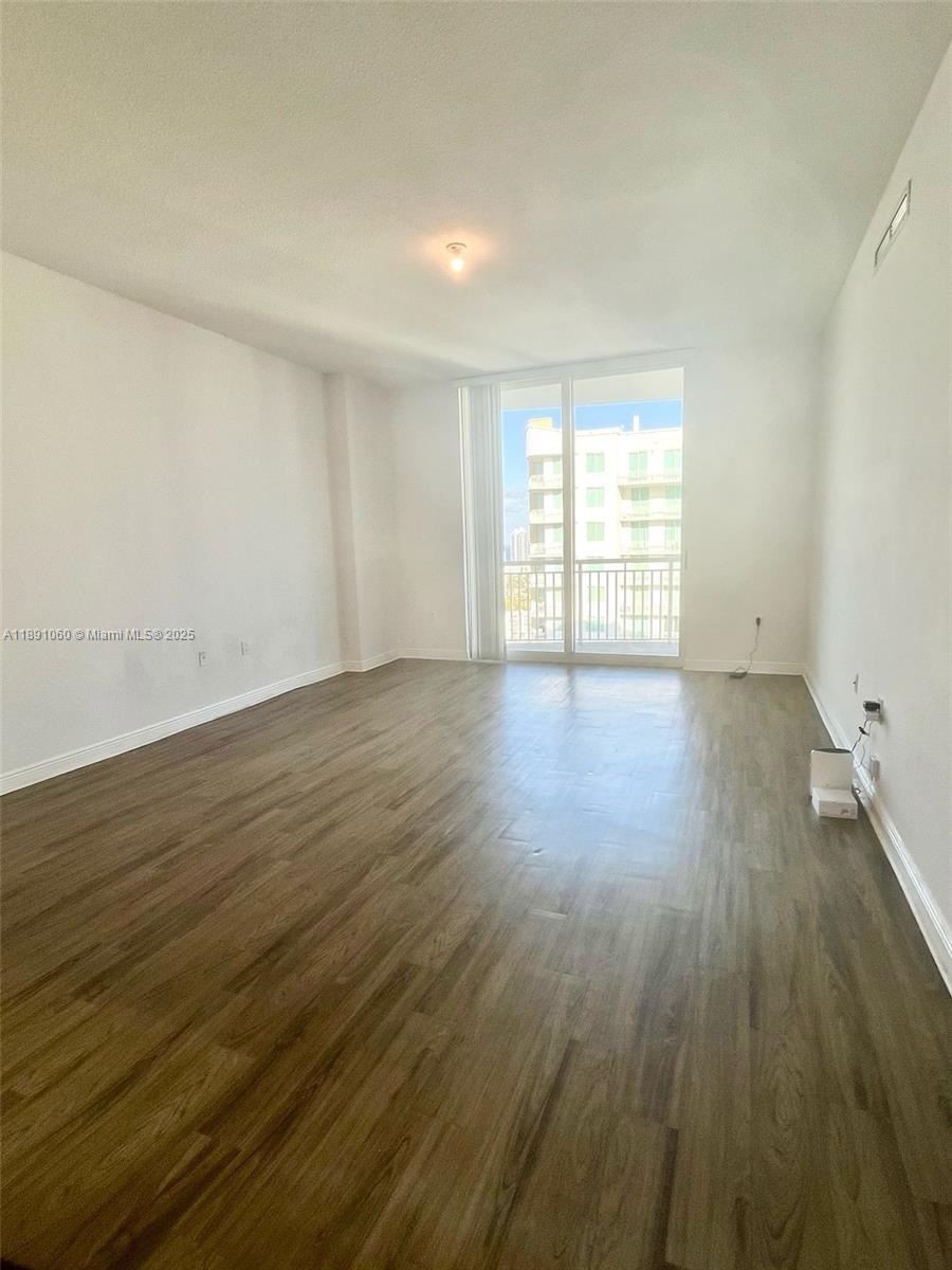 Photo of 1745 HALLANDALE BEACH BLVD #2404W, Hallandale Beach, Florida, 33009 - VERY HIGH CEILINGS