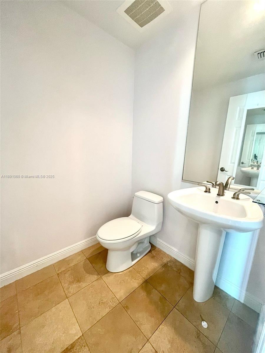 Photo of 1745 HALLANDALE BEACH BLVD  #2404W, Hallandale Beach, Florida, 33009 - GUEST BATHROOM