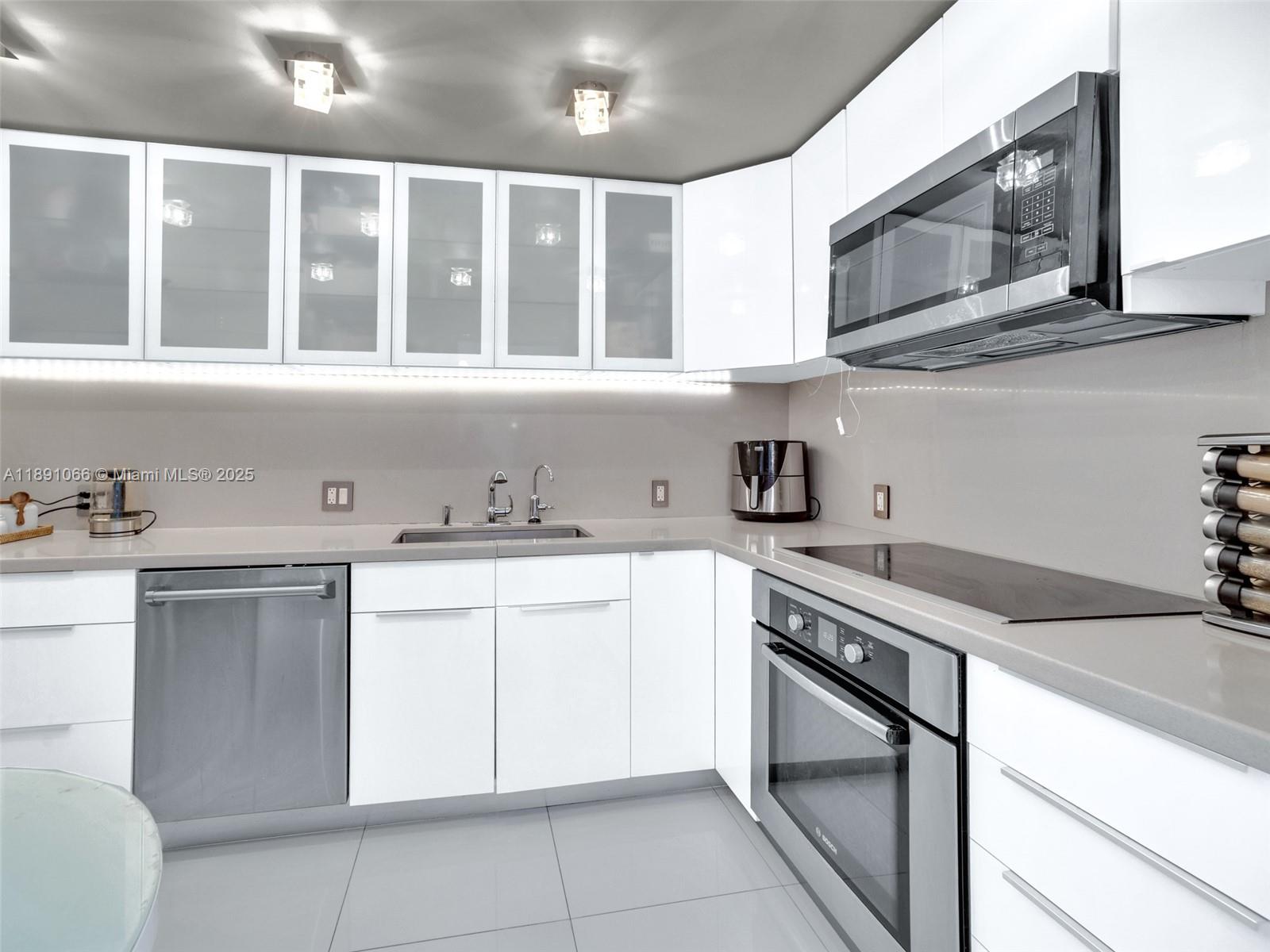 PH01 2 / 2 1357 sq. ft. $ 2025-10-06 0 Photo