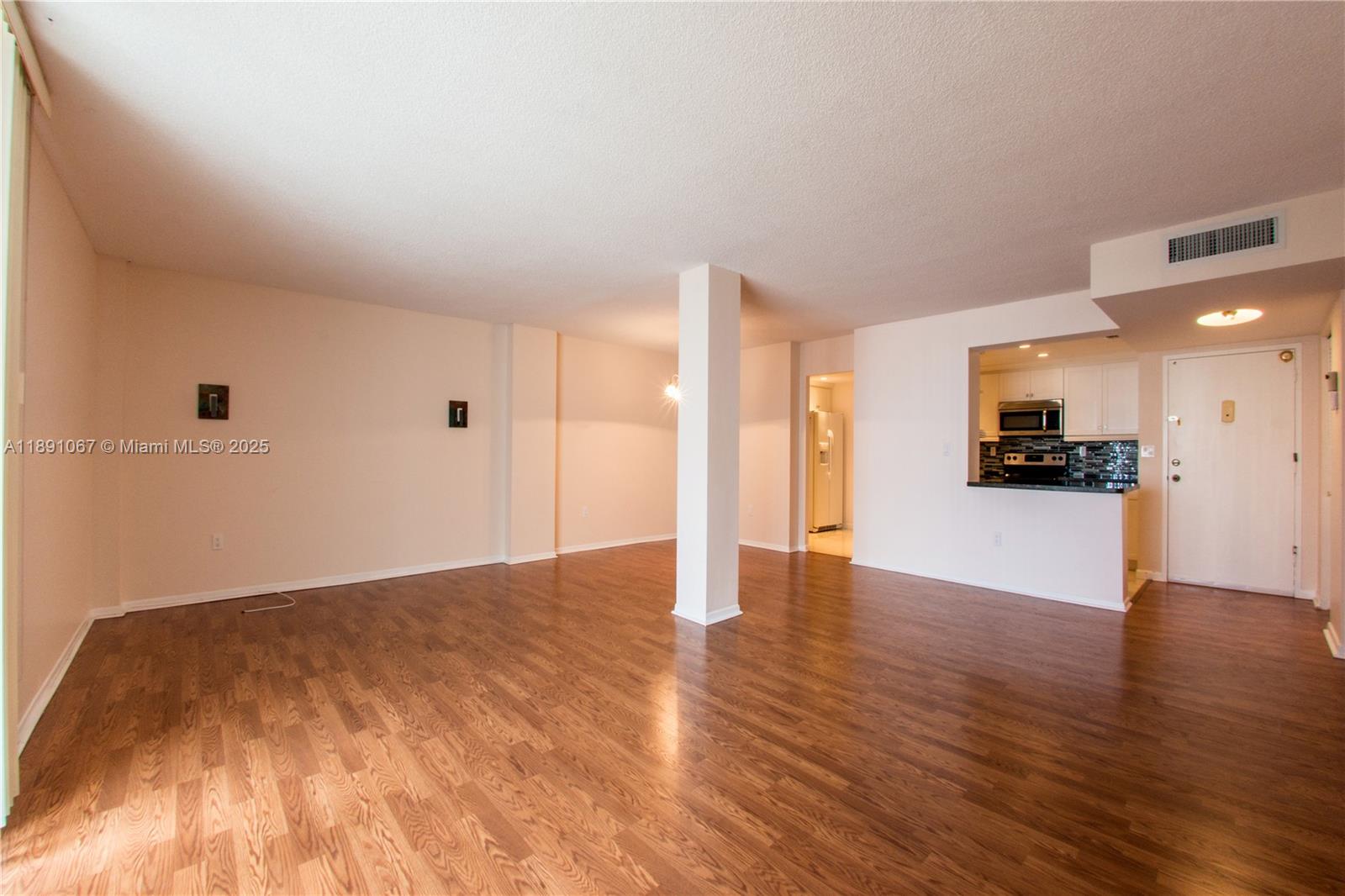 Photo of 1833 Ocean Dr  #906, Hallandale Beach, Florida, 33009 - 