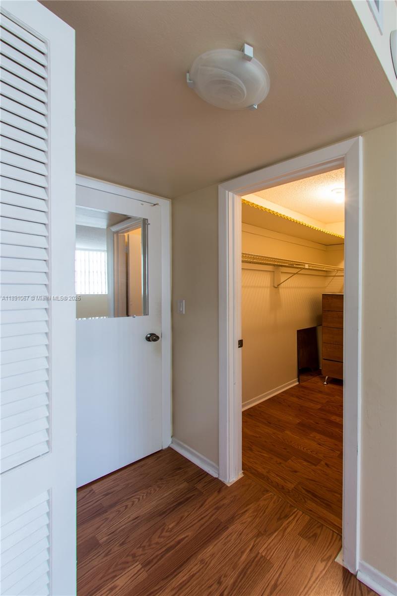 Photo of 1833 Ocean Dr  #906, Hallandale Beach, Florida, 33009 - 