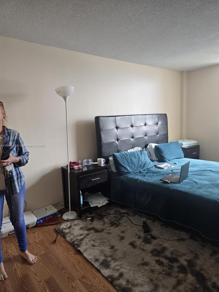 Photo of 1833 Ocean Dr  #906, Hallandale Beach, Florida, 33009 - 