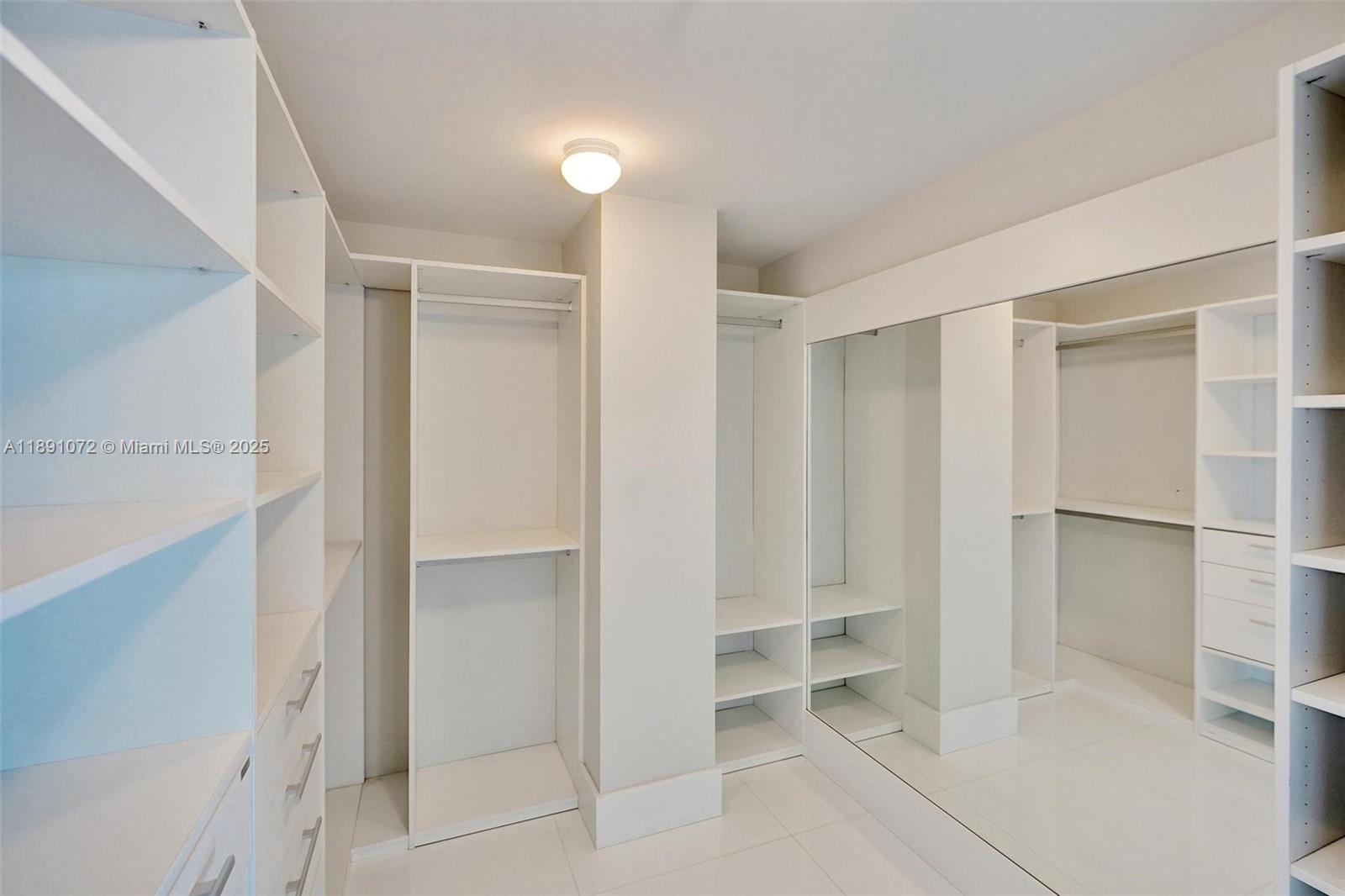 Photo of 17301 Biscayne Blvd  #708, North Miami Beach, Florida, 33160 -