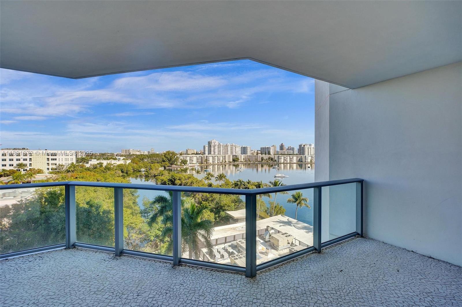 Photo of 17301 Biscayne Blvd  #708, North Miami Beach, Florida, 33160 -