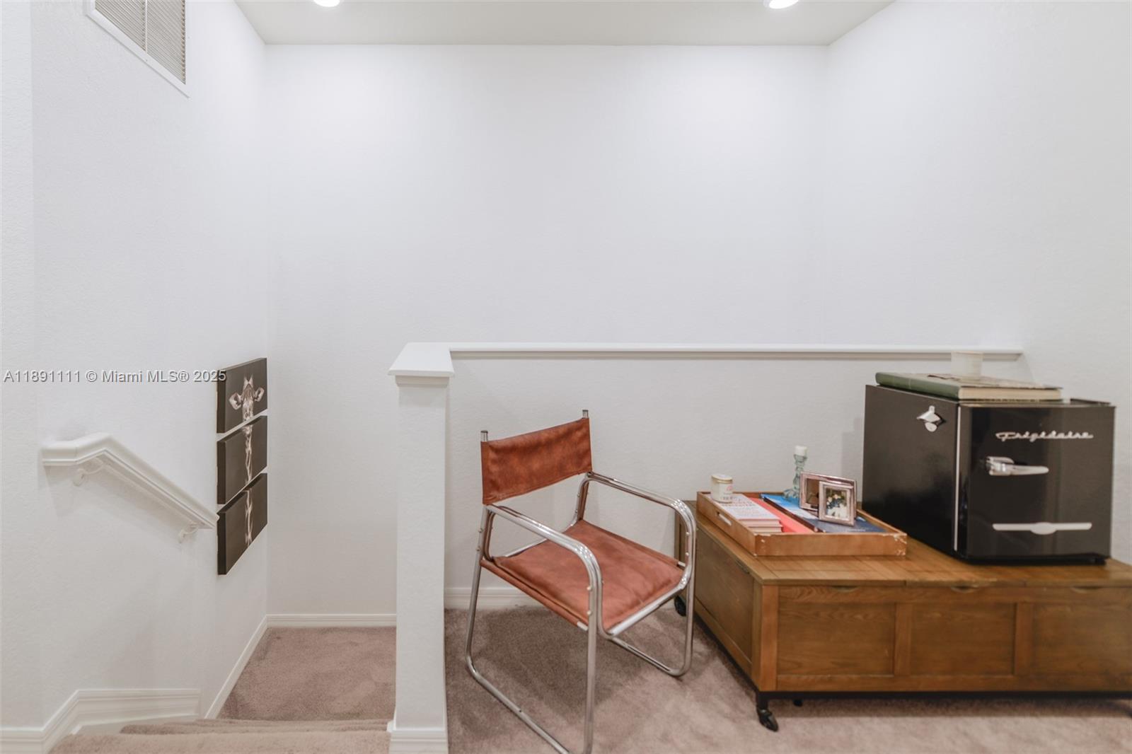 4735 3 / 3 1769 sq. ft. $ 2025-10-06 0 foto