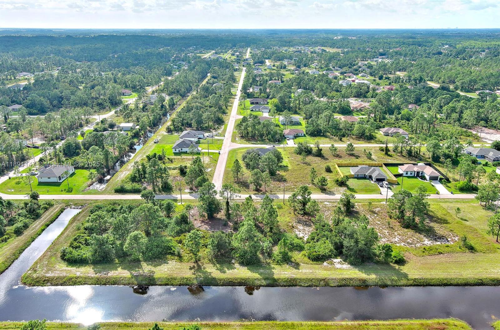   /   sq. ft. $ 2025-10-06 0 Photo