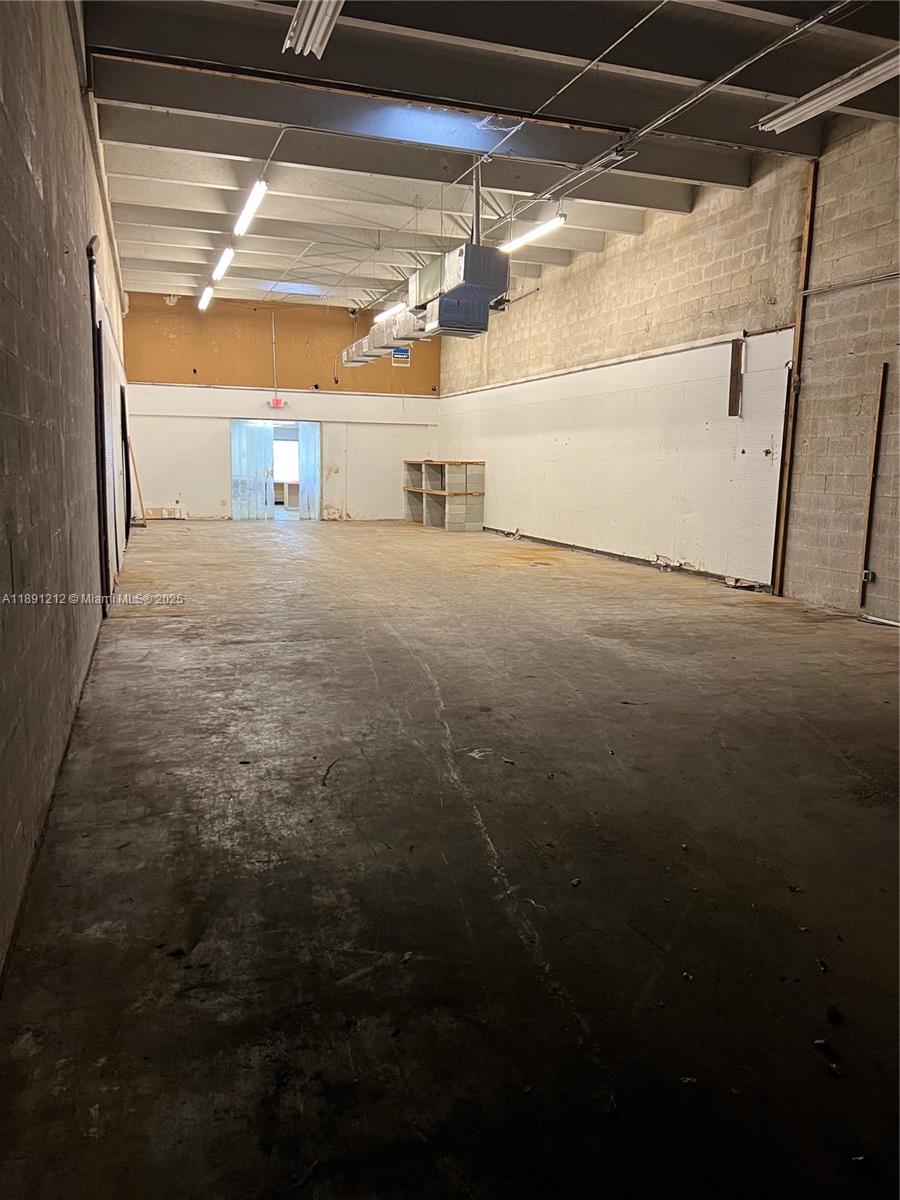   /   sq. ft. $ 2025-10-06 0 Photo