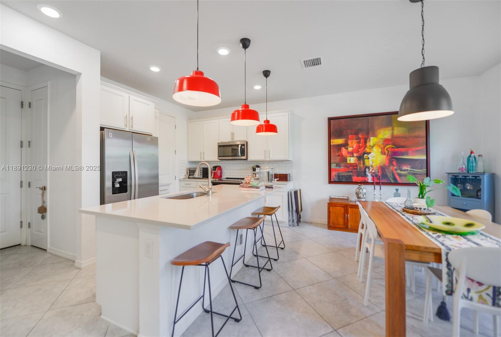 4735 3 / 3 1769 sq. ft. $ 2025-10-06 0 Photo